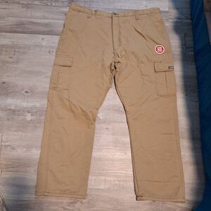 NWT Wrangler Cargo Fleece Lined Pants Men's 42x28 Beige Khaki Relaxed Fit